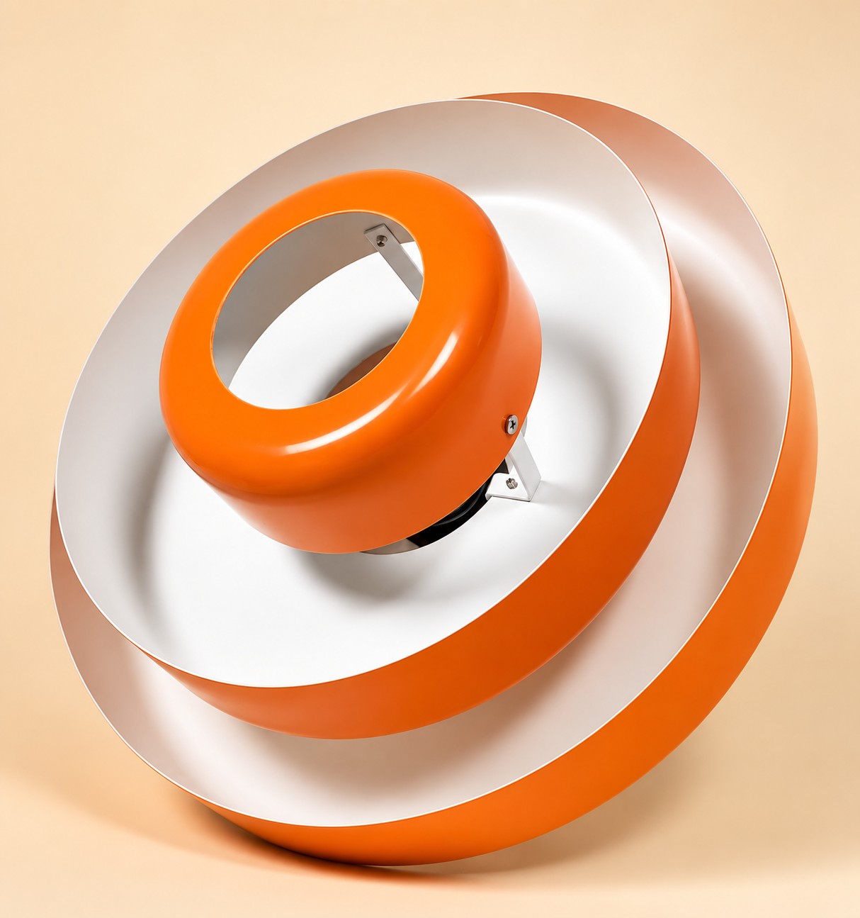 Unterseitenansicht konzentrischer orangefarbener und weißer Ringe